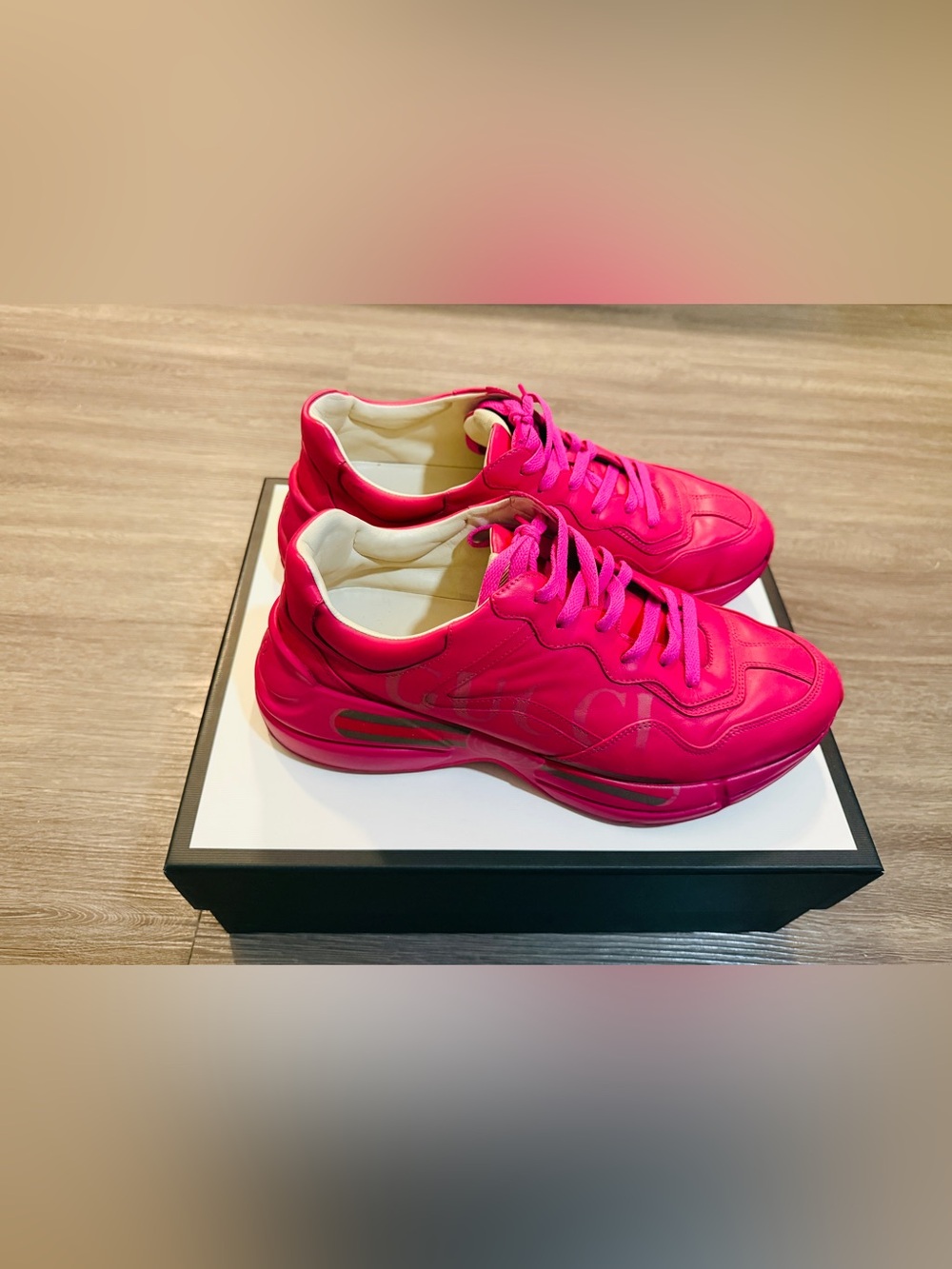 GUCCI Pink Rhyton 10 - Picture 2 of 9